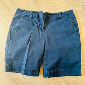 Vineyard Vines Chino Shorts- Size 2